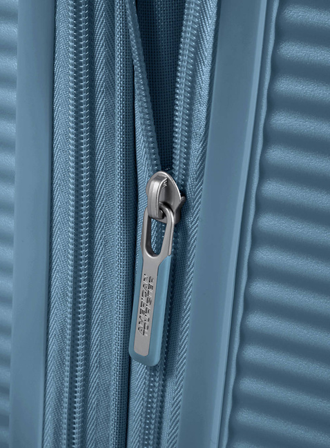 Walizka kabinowa American Tourister Soundbox EXP - stone blue