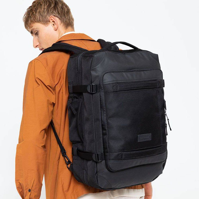 Podręczna torba / plecak Eastpak Tranzpack CNNCT - cnnct coat