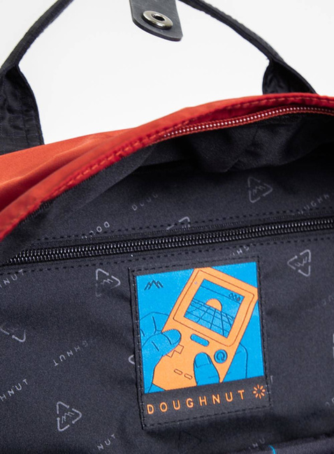 Plecak Doughnut Macaroon L Gamescape Series - blood orange