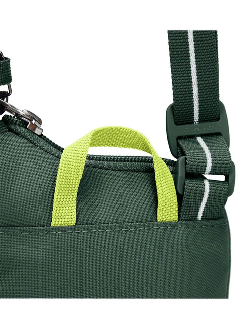 Saszetka antykradzieżowa na dokumenty Pacsafe Go Tech Crossbody - spruce green