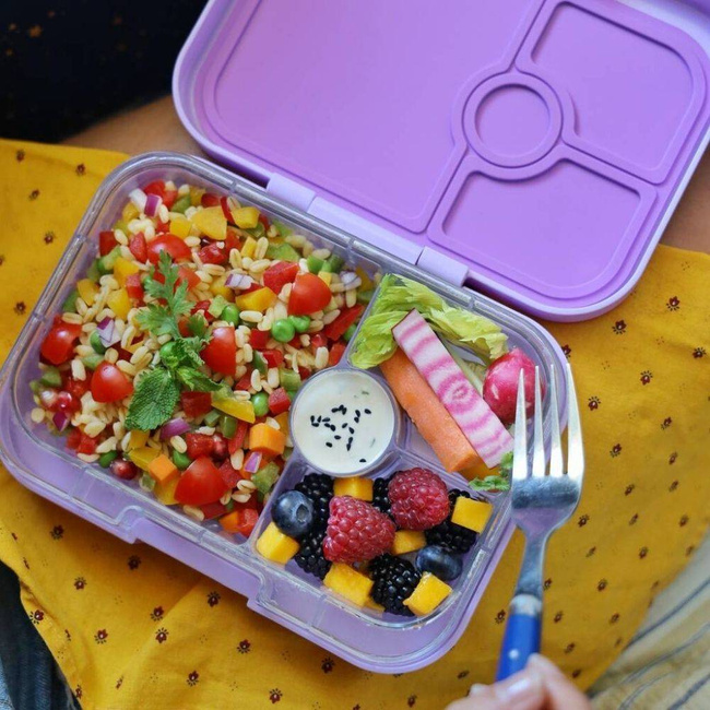 Średni płaski lunchbox do szkoły Yumbox Panino - misty aqua / rainbow 