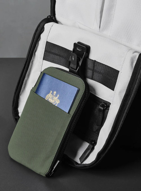 Portfel podróżny Alpaka Travel Wallet Axoflux - green