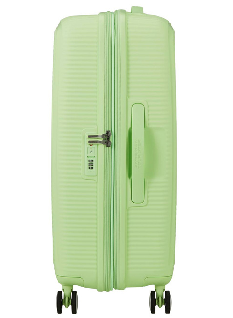 Walizka średnia American Tourister Soundbox EXP - kiwi green