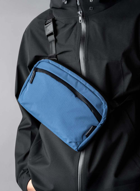 Torba saszetka na ramię Alpaka Flight Sling 2 l - blue