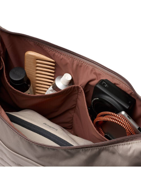 Torba na ramię Bellroy Laneway Crescent Bag 7 l - fawn