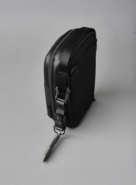 Torba crossbody Alpaka Metro Sling V2 Axoflux - black