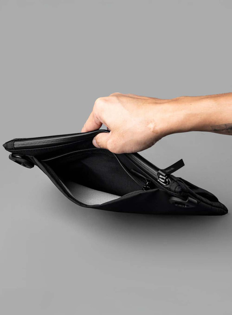 Torba saszetka na ramię Alpaka Zip Pouch Max V2 - black