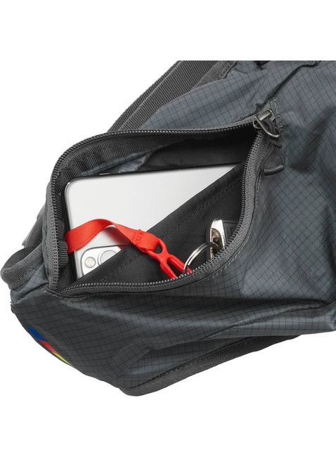 Pas sportowy z bidonem Salomon Cross Season Bottle Belt - ebony / alloy