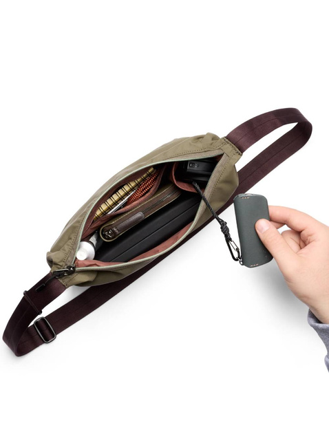 Torba na ramię Bellroy Laneway Crescent Bag 2,5 l - sea kelp