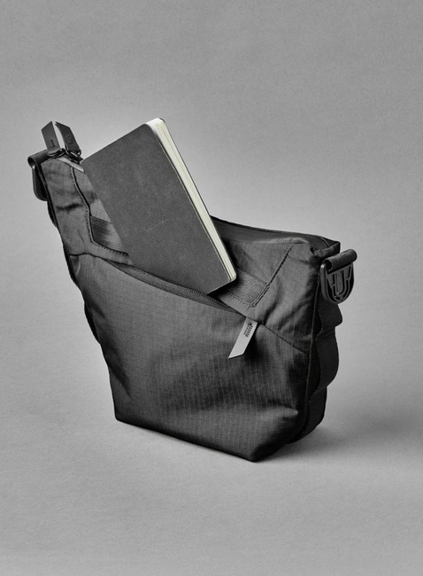 Torba na ramię Alpaka Flow Satchel 2 l - black