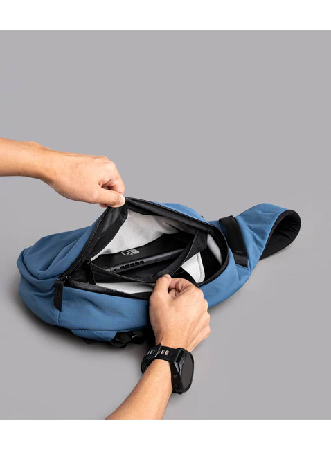 Plecak na jedno ramię Alpaka Metro Crossbody Left Shoulder Axoflux - blue