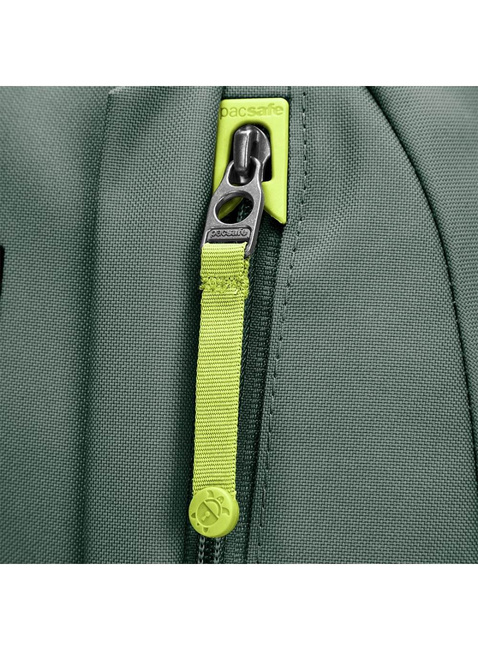 Antykradzieżowy plecak Pacsafe Go 25 l Anti-Theft - spruce green