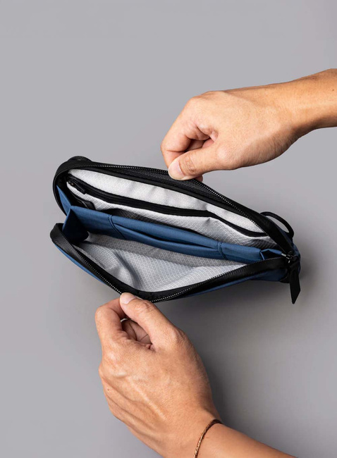 Saszetka na ramię Alpaka Flight Pouch - blue