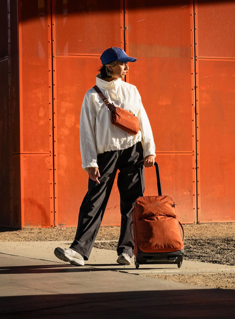 Torba kabinowa na kółkach Bellroy Lite Carry-On - clay