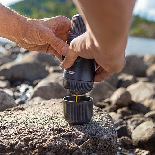 Przenośny podróżny ekspres do kawy Wacaco Nanopresso - black 