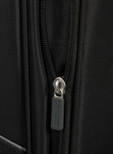 Walizka mała 2-kołowa American Tourister SummerRide Upright EXP - black