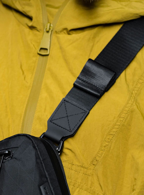 Pas ramienny z klamrą Alpaka Pro Strap Fidlock V Buckle - black