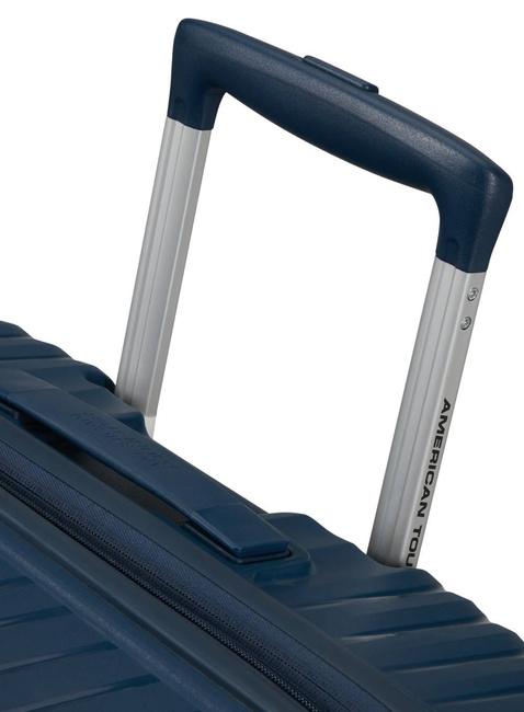Walizka średnia American Tourister Diablast EXP - darkwave blue