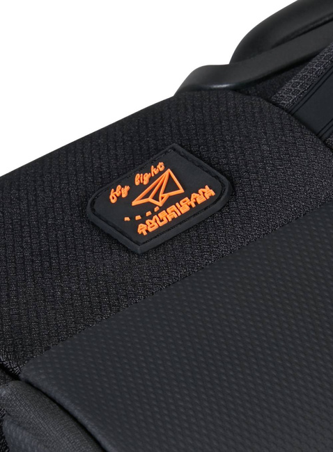 Walizka średnia American Tourister Wanderlite M EXP - shadow black