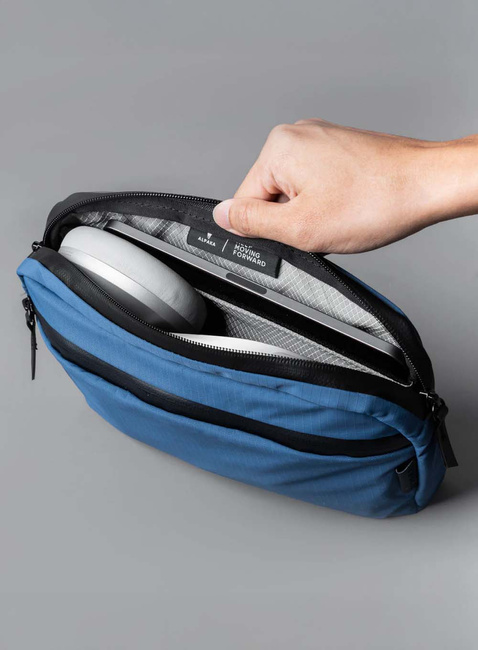 Torba saszetka na ramię Alpaka Flight Sling 2 l - blue
