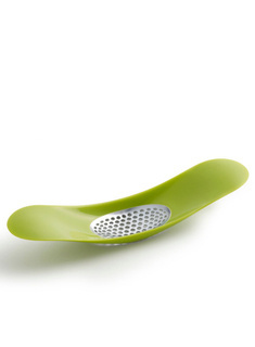 Rozdrabniacz do czosnku Joseph Joseph Rocker™ - green