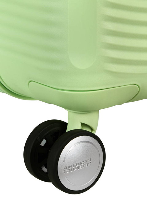 Walizka średnia American Tourister Soundbox EXP - kiwi green