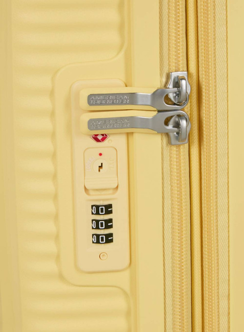 Walizka mała American Tourister Soundbox EXP - pastel yellow
