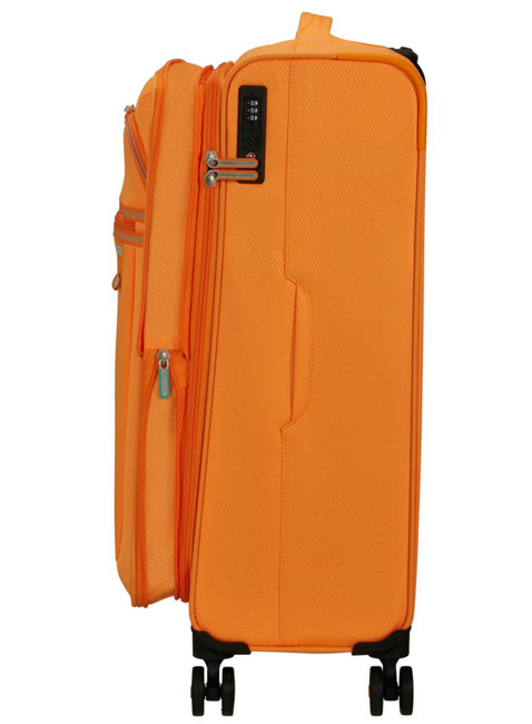 Walizka średnia American Tourister AeroSpin EXP - radiant orange