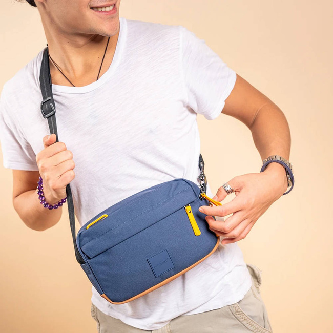 Antykradzieżowa torba na ramię Pacsafe Go Anti-Theft Crossbody Bag - coastal blue