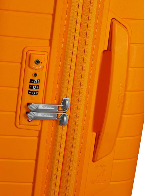 Walizka mała American Tourister FastForward - radiant orange