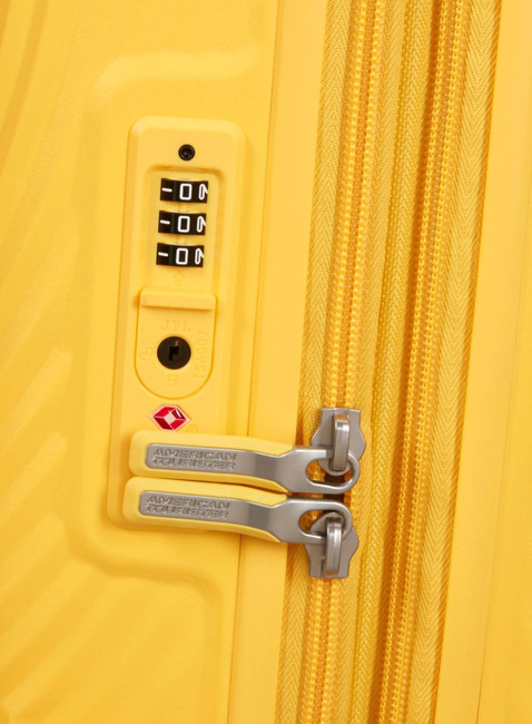 Walizka mała American Tourister Mickey Magic - flower yellow