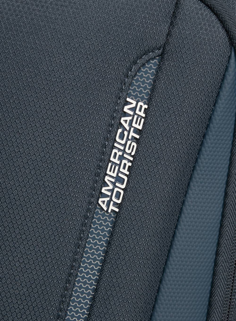 Walizka kabinowa American Tourister Wanderlite Spinner S EXP - dark navy