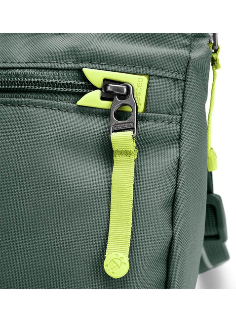 Torba antykradzieżowa z klapą Pacsafe GO Saddle Crossbody - spruce green