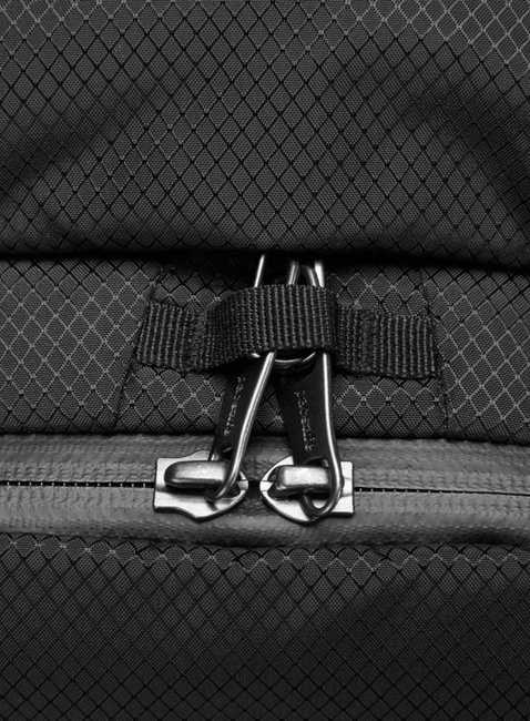 Plecak podróżny Pacsafe Venturesafe X30 - black