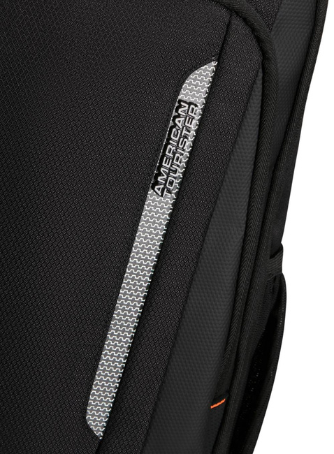 Plecak kabinowy American Tourister Wanderlite S/M Backpack 15,6"  - shadow black