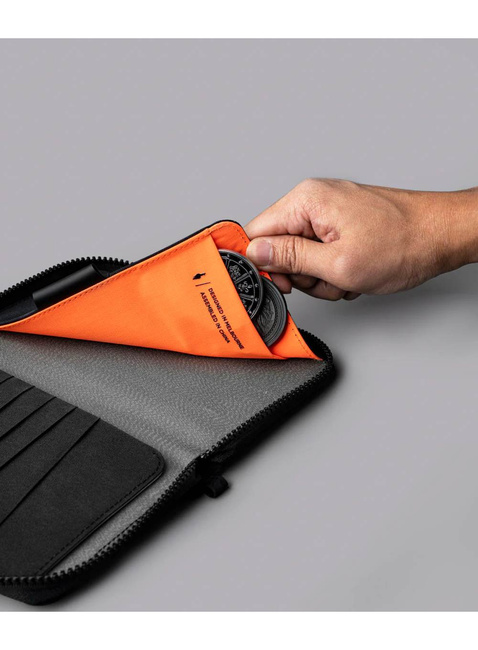 Portfel paszportówka Alpaka Zip Passport Wallet - black