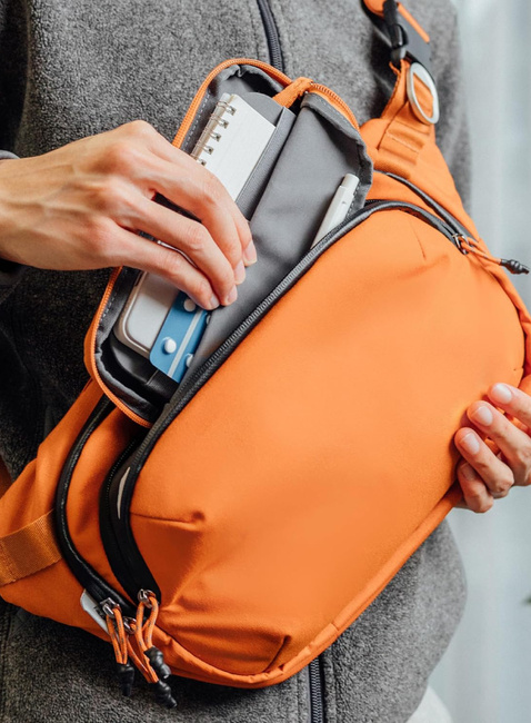 Torba na ramię Orbitkey Urban Sling Plus 6 l - terracotta