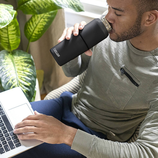 Termiczna butelka z kubkiem Camelbak MultiBev 0,65 l - black