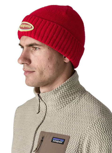 Czapka klasyczna Patagonia Brodeo Beanie - oval logo / amanita red