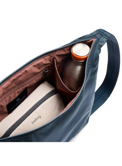 Torba na ramię Bellroy Laneway Crescent Bag 7 l - blue steel