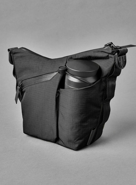 Torba na ramię Alpaka Flow Satchel 2 l - black
