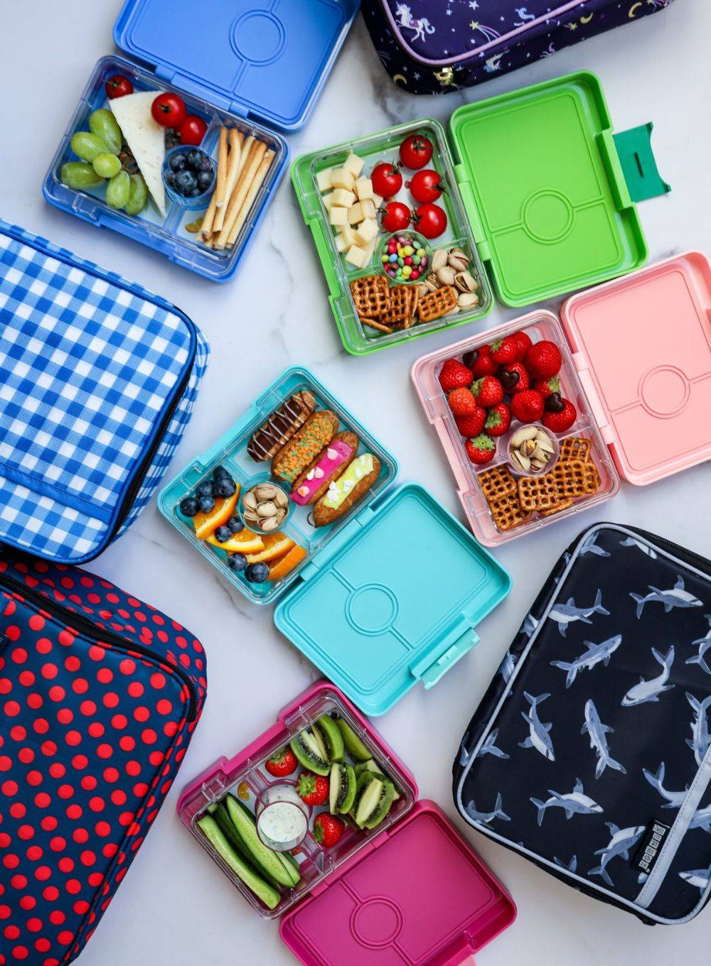 https://equip.pl/pol_pl_Sniadaniowka-lunchbox-dzieciecy-Yumbox-Snack-malibu-purple-tucan-tray-67149_2.jpg