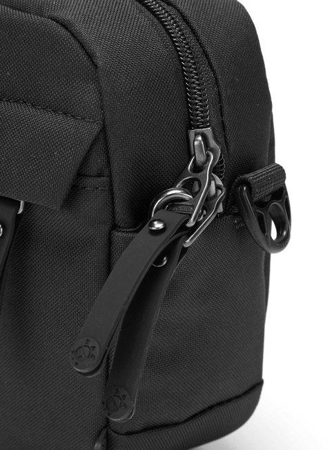 Antykradzieżowa torba na ramię Pacsafe Go Anti-Theft Crossbody Bag - black