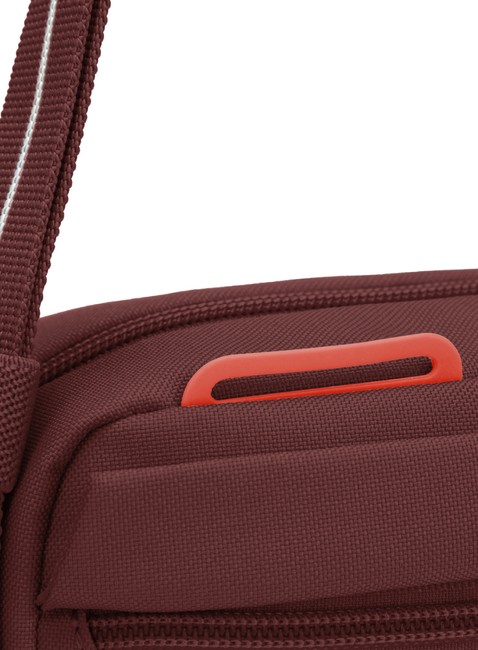 Antykradzieżowa torba na ramię Pacsafe Go Anti-Theft Crossbody Bag - garnet red