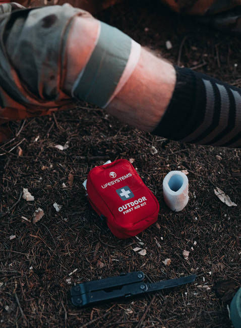 Apteczka kompaktowa Lifesystems Outdoor First Aid Kit