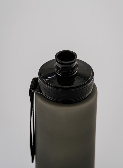 Butelka Plain na wodę 0,6 l Equa z Tritanu bez BPA - matte black