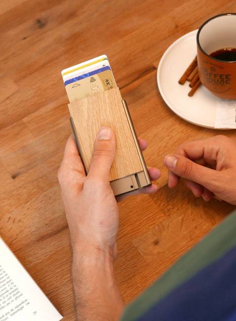 Etui na karty RFID Ogon Design Slider - bamboo