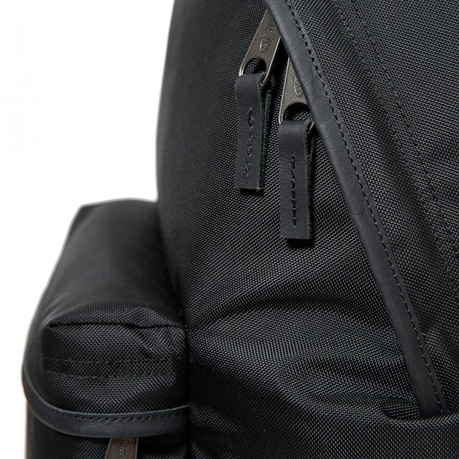 Funkcjonalny plecak Eastpak Padded Pak'r - constructed black