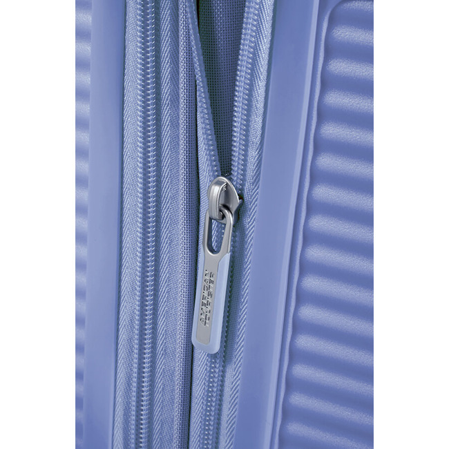 Kabinowa walizka American Tourister Soundbox - denim blue