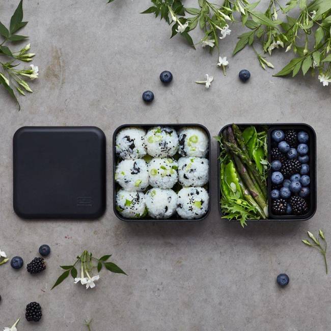 Kwadratowy pojemnik na lunch MB Square Monbento - black onyx